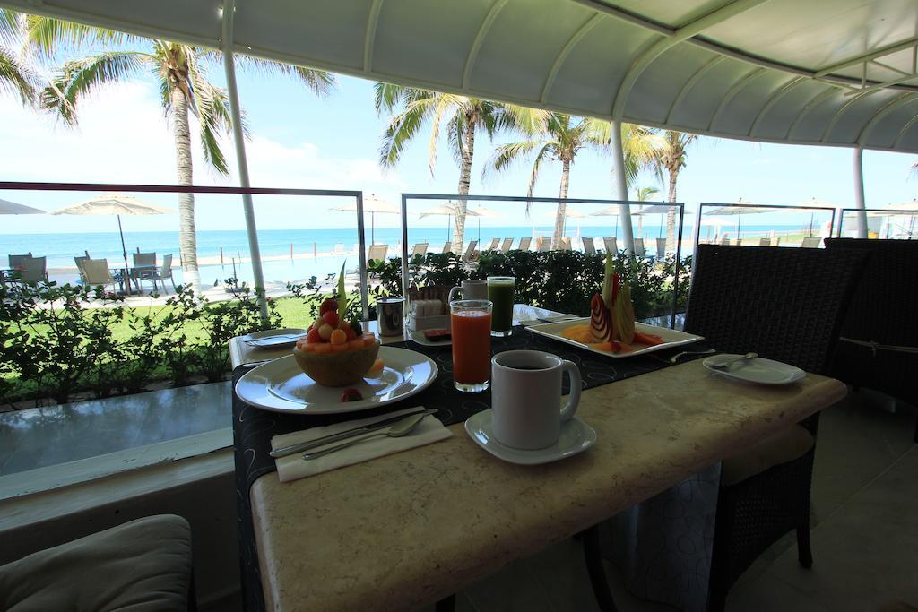 Park Royal Beach Mazatlan Exterior photo