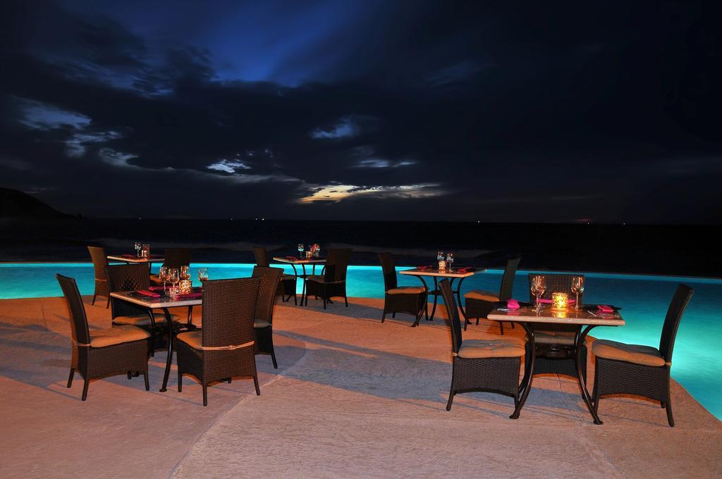 Park Royal Beach Mazatlan Exterior photo