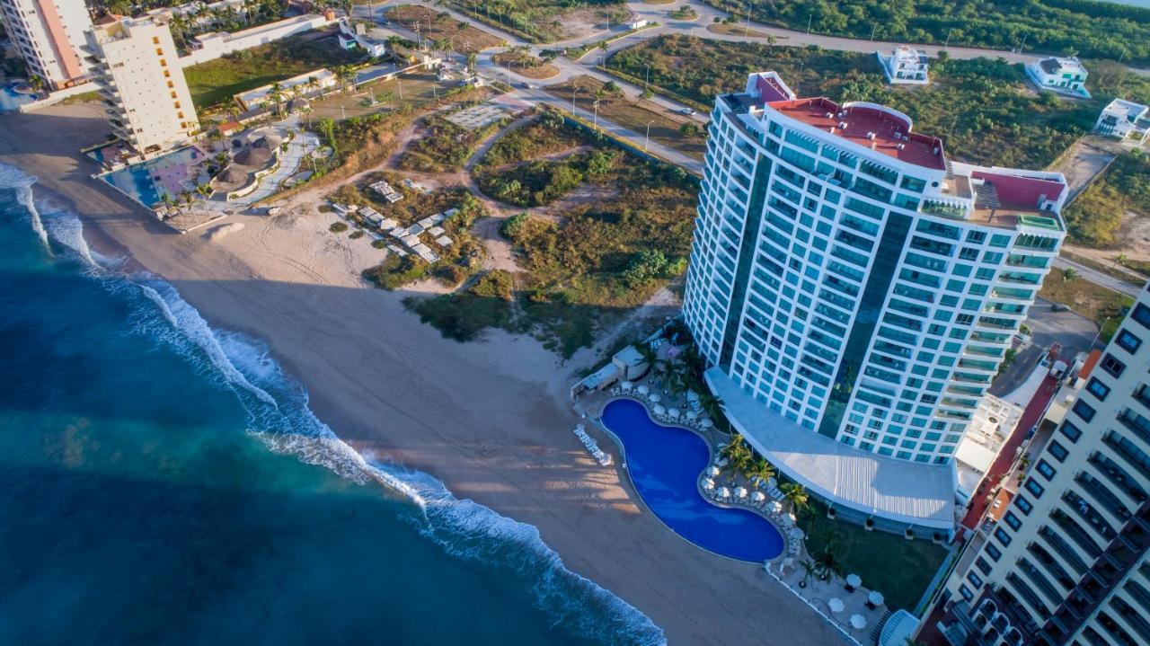 Park Royal Beach Mazatlan Exterior photo