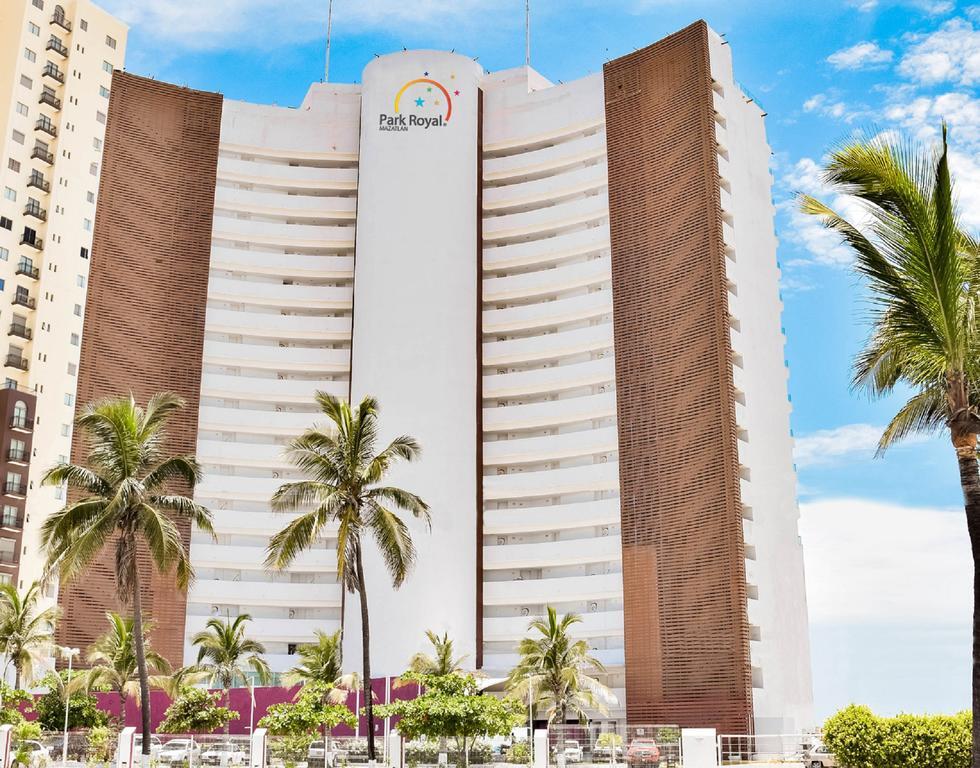 Park Royal Beach Mazatlan Exterior photo